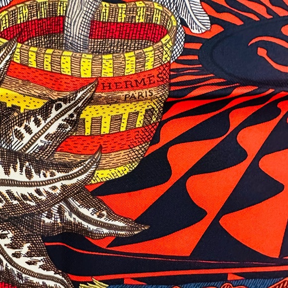HERMES LA DANSE DES AMAZONES SILK TWILL 90CM SCARF - Picture 2 of 9